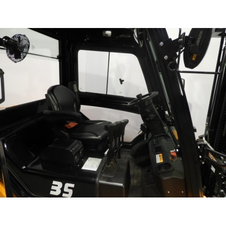 NEUWERTH Logistics SA - Hangcha - CPD35-XY2GC-RT4 - Tout-terrain 4x4