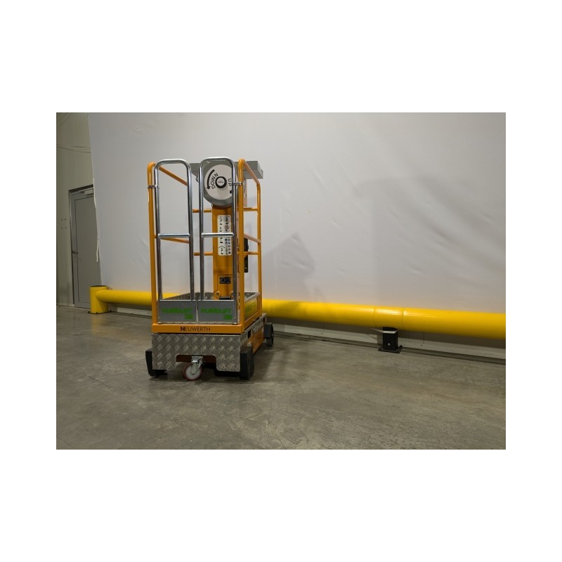 NEUWERTH Logistics SA - Axolift - MANULIFT 200 - Nacelle-élévatrice NEUWERTH Logistics SA - Axolift - MANULIFT 200 - Nacelle-élévatrice