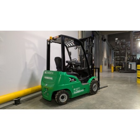 NEUWERTH Logistics SA - Hangcha - CPD25-XD6-SI21 - Chariot-élévateur électrique NEUWERTH Logistics SA - Hangcha - CPD25-XD6-SI21 - Chariot-élévateur électrique