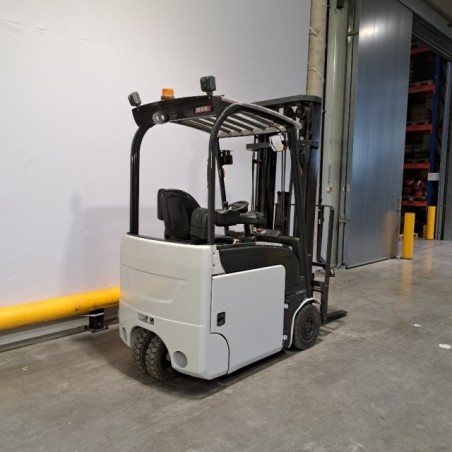NEUWERTH Logistics SA - Atlet - TX3-15S - Chariot-élévateur électrique NEUWERTH Logistics SA - Atlet - TX3-15S - Chariot-élévateur électrique