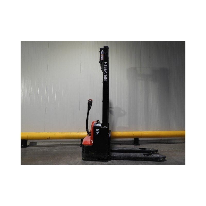 NEUWERTH Logistics SA - Hangcha - CDD12-AMC1-L - Gerbeur électrique NEUWERTH Logistics SA - Hangcha - CDD12-AMC1-L - Gerbeur électrique