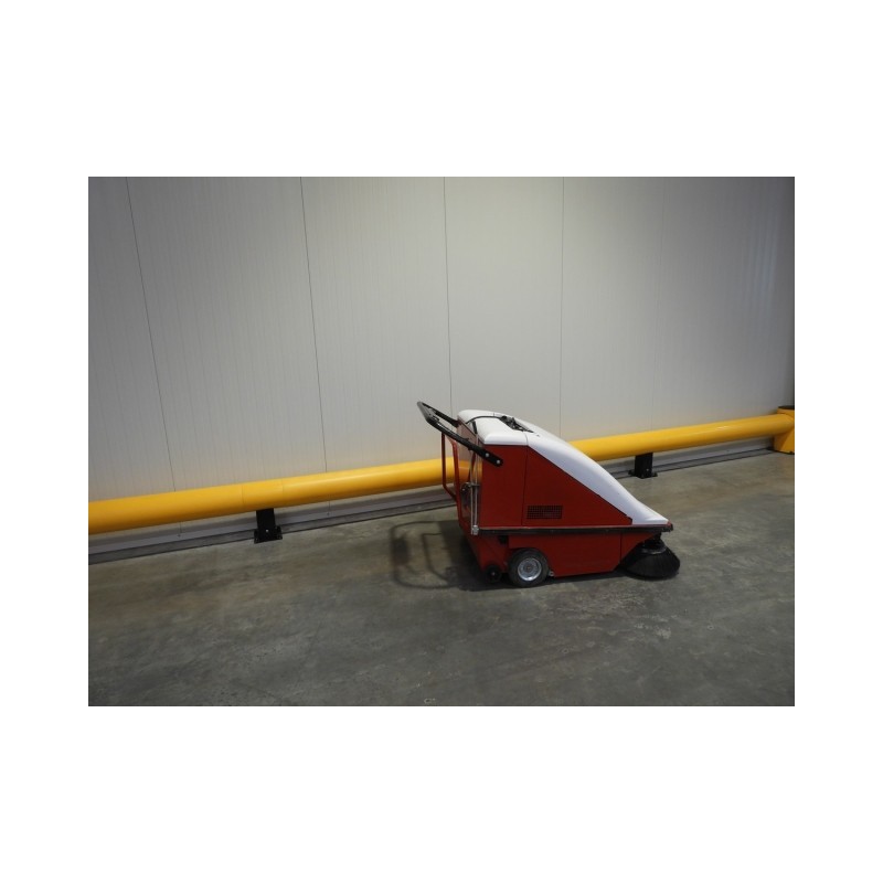NEUWERTH Logistics SA - Rcm - R 700 E - Balayeuse NEUWERTH Logistics SA - Rcm - R 700 E - Balayeuse
