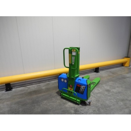 NEUWERTH Logistics SA - Neslift - SELFLOADER - NEUWERTH Logistics SA - Neslift - SELFLOADER -