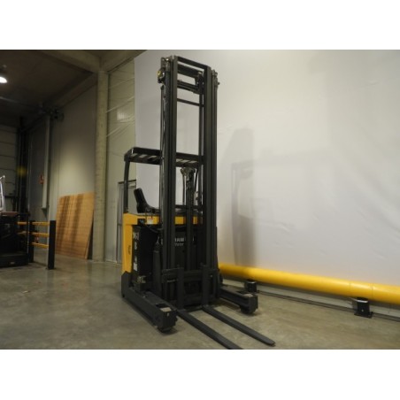 NEUWERTH Logistics SA - Atlet - UMS 160 - Chariot à mât retractable NEUWERTH Logistics SA - Atlet - UMS 160 - Chariot à mât retractable