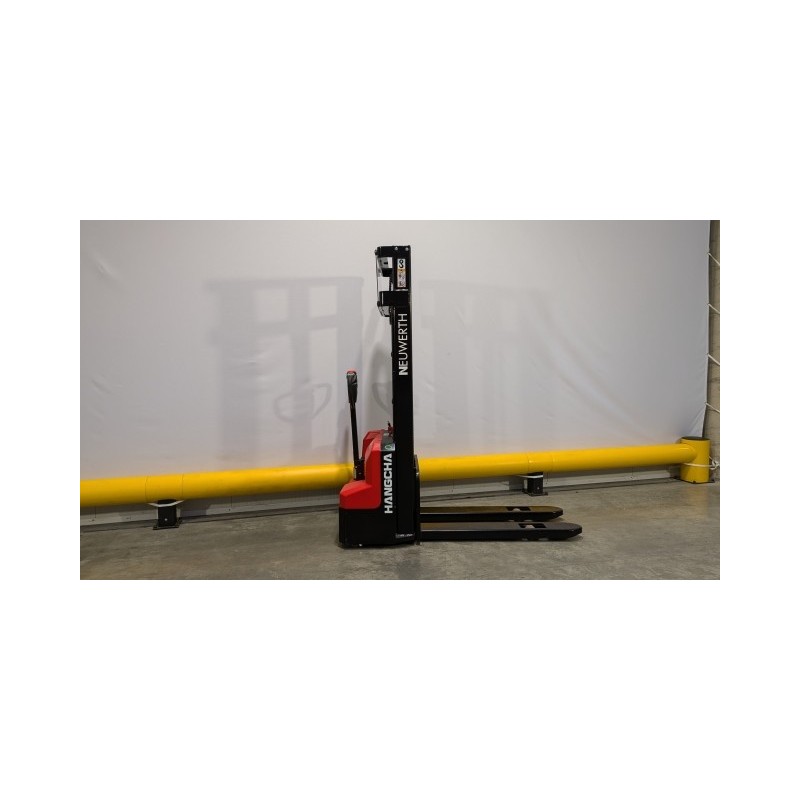 NEUWERTH Logistics SA - Hangcha - CDD12-A2MC2-SZ - Gerbeur électrique NEUWERTH Logistics SA - Hangcha - CDD12-A2MC2-SZ - Gerbeur électrique