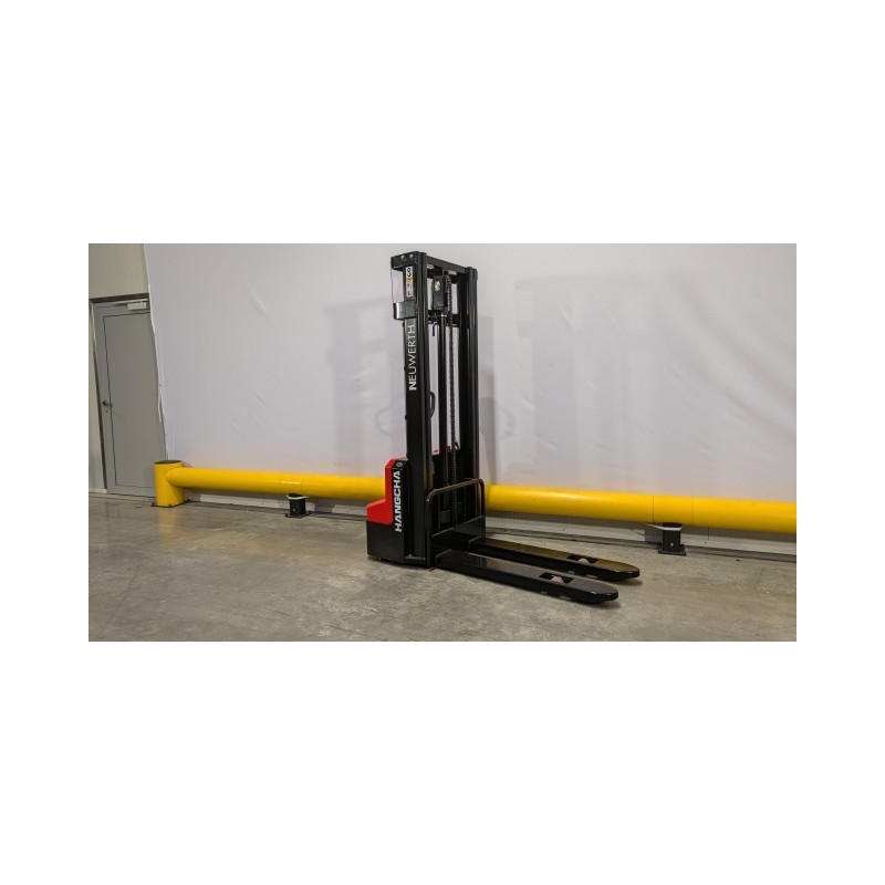 NEUWERTH Logistics SA - Hangcha - CDD12-A2MC2-SZ - Gerbeur électrique NEUWERTH Logistics SA - Hangcha - CDD12-A2MC2-SZ - Gerbeur électrique