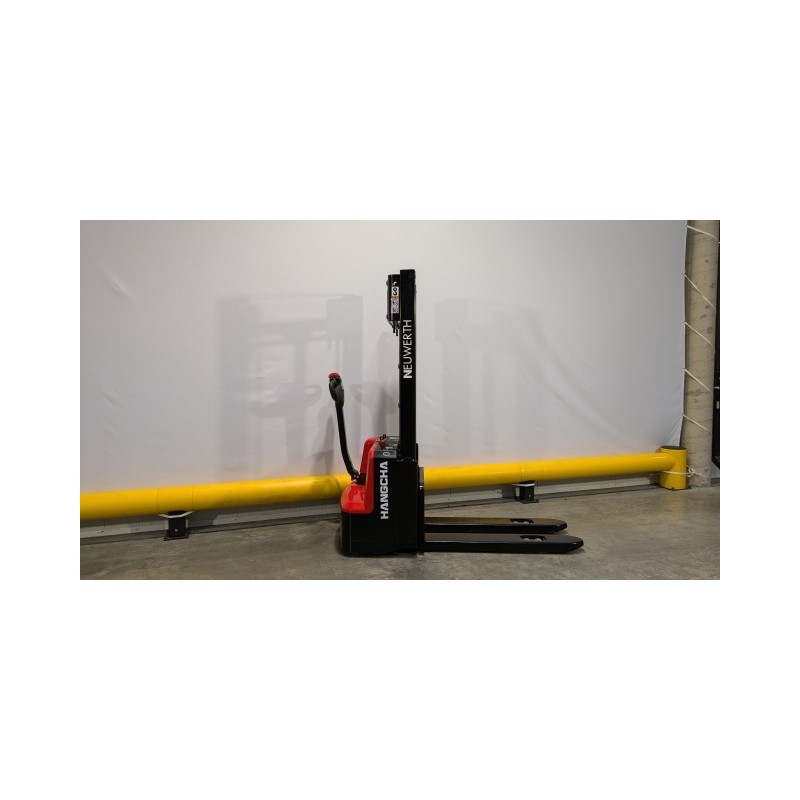 NEUWERTH Logistics SA - Hangcha - CDD12-AMC2-L - Gerbeur électrique NEUWERTH Logistics SA - Hangcha - CDD12-AMC2-L - Gerbeur électrique