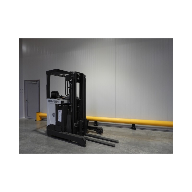 NEUWERTH Logistics SA - Atlet - uls 120 - Chariot à mât retractable NEUWERTH Logistics SA - Atlet - uls 120 - Chariot à mât retractable