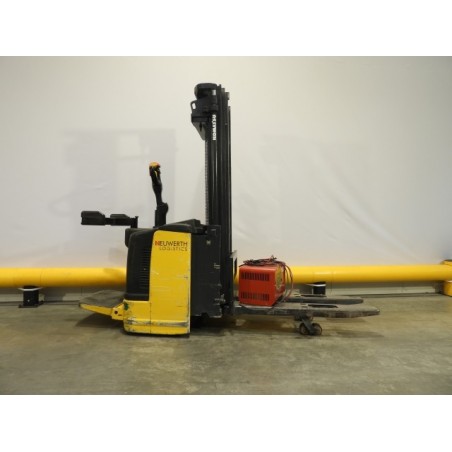 NEUWERTH Logistics SA - Komatsu - MWS14FA-1R - Gerbeur électrique NEUWERTH Logistics SA - Komatsu - MWS14FA-1R - Gerbeur électrique
