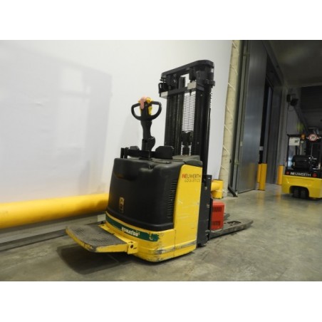 NEUWERTH Logistics SA - Komatsu - MWS14FA-1R - Gerbeur électrique NEUWERTH Logistics SA - Komatsu - MWS14FA-1R - Gerbeur électrique
