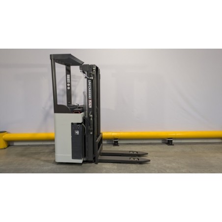 NEUWERTH Logistics SA - Atlet - AJN 160 - Gerbeur électrique NEUWERTH Logistics SA - Atlet - AJN 160 - Gerbeur électrique