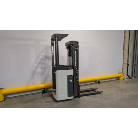 NEUWERTH Logistics SA - Atlet - AJN 160 - Gerbeur électrique NEUWERTH Logistics SA - Atlet - AJN 160 - Gerbeur électrique