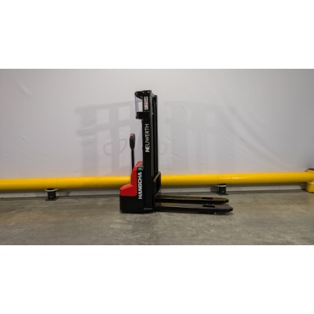 NEUWERTH Logistics SA - Hangcha - CDD12-A2MC2-SZ - Gerbeur électrique NEUWERTH Logistics SA - Hangcha - CDD12-A2MC2-SZ - Gerbeur électrique