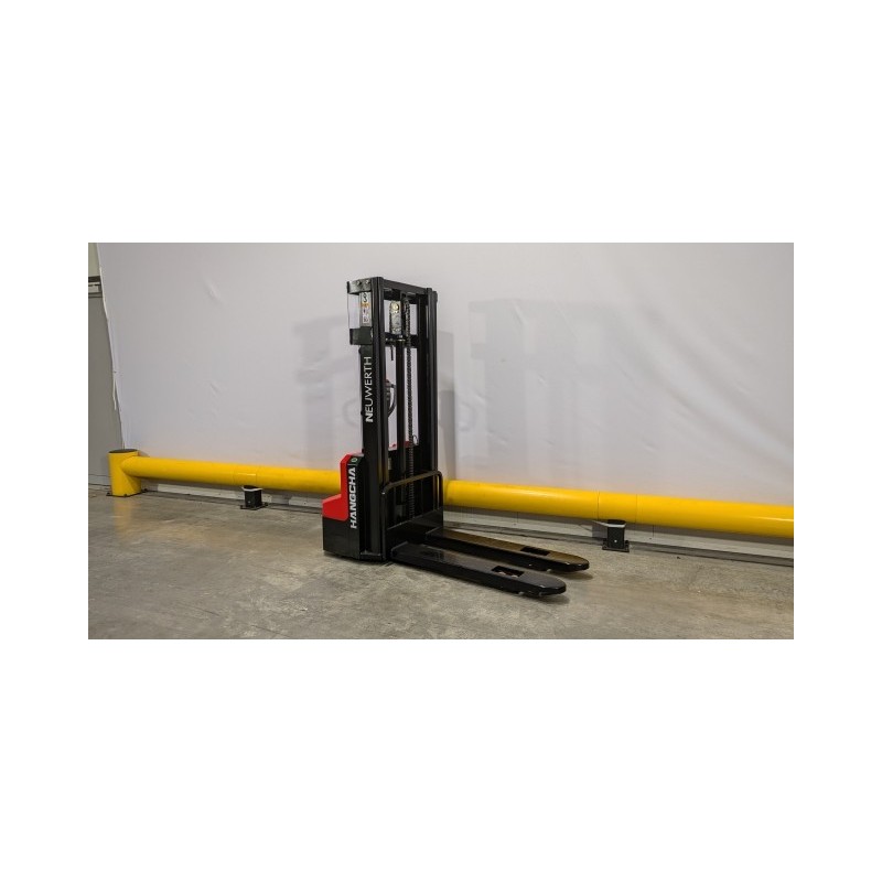 NEUWERTH Logistics SA - Hangcha - CDD12-A2MC2-SZ - Gerbeur électrique NEUWERTH Logistics SA - Hangcha - CDD12-A2MC2-SZ - Gerbeur électrique