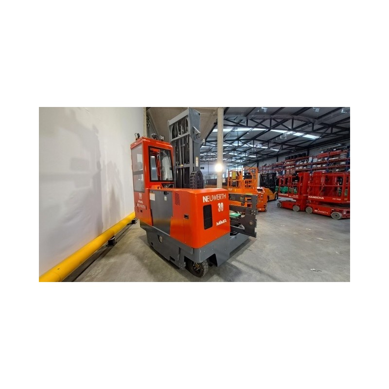 NEUWERTH Logistics SA - Mima - MQC30 - Chariot-élévateur multidirectionnel NEUWERTH Logistics SA - Mima - MQC30 - Chariot-élévateur multidirectionnel