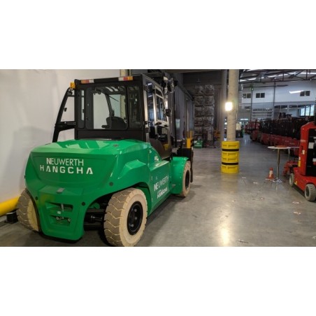 NEUWERTH Logistics SA - Hangcha - CPD100-XCY2-SI - Chariot-élévateur électrique NEUWERTH Logistics SA - Hangcha - CPD100-XCY2-SI - Chariot-élévateur électrique