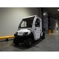 NEUWERTH Logistics SA - Neslift - NESCAR - Tracteur électrique 2