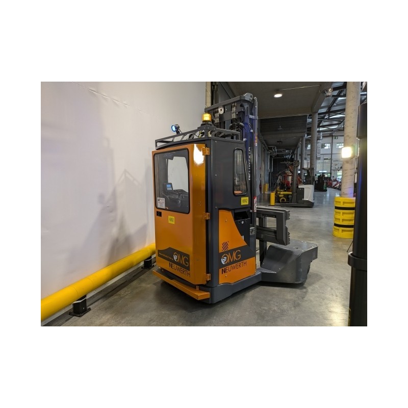 NEUWERTH Logistics SA - Omg - NEOS II 25 MULTI CH AC - Chariot à mât retractable NEUWERTH Logistics SA - Omg - NEOS II 25 MULTI CH AC - Chariot à mât retractable