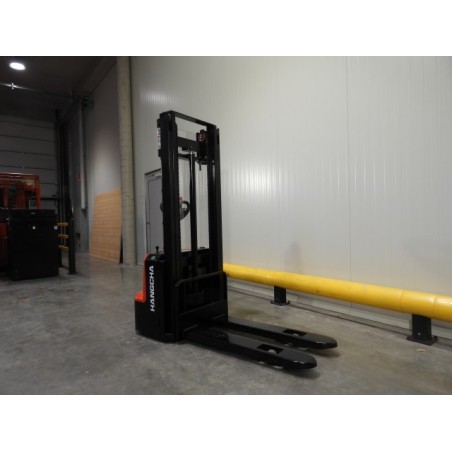 NEUWERTH Logistics SA - Hangcha - CDD10-AMC1-SZ - Gerbeur électrique NEUWERTH Logistics SA - Hangcha - CDD10-AMC1-SZ - Gerbeur électrique