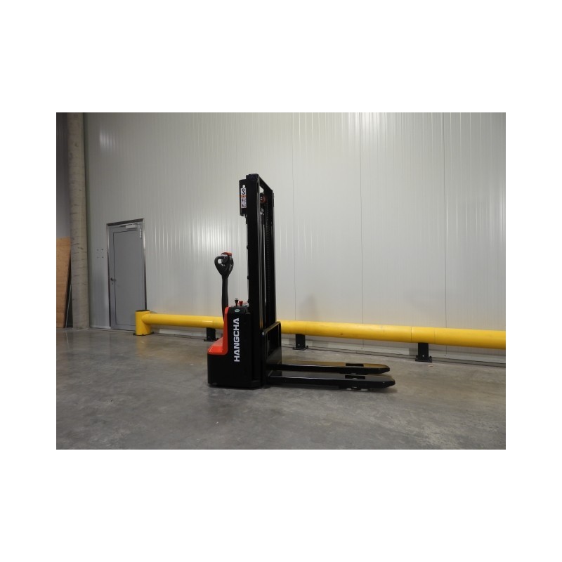 NEUWERTH Logistics SA - Hangcha - CDD10-AMC1-SZ - Gerbeur électrique NEUWERTH Logistics SA - Hangcha - CDD10-AMC1-SZ - Gerbeur électrique