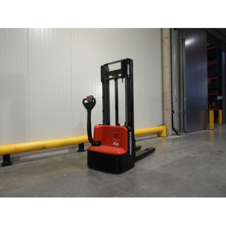 NEUWERTH Logistics SA - Hangcha - CDD10-AMC1-SZ - Gerbeur électrique NEUWERTH Logistics SA - Hangcha - CDD10-AMC1-SZ - Gerbeur électrique