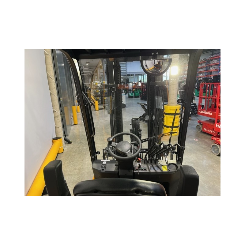 NEUWERTH Logistics SA - Hangcha - CPD18-XEY2HA-SI - Chariot-élévateur électrique NEUWERTH Logistics SA - Hangcha - CPD18-XEY2HA-SI - Chariot-élévateur électrique