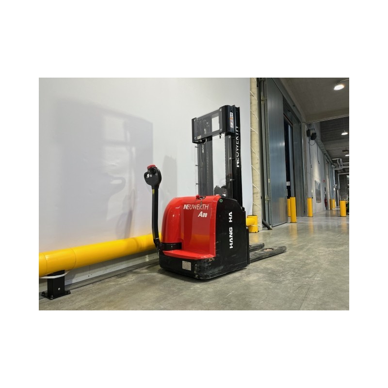NEUWERTH Logistics SA - Hangcha - CDD20-AC2 - Gerbeur électrique NEUWERTH Logistics SA - Hangcha - CDD20-AC2 - Gerbeur électrique