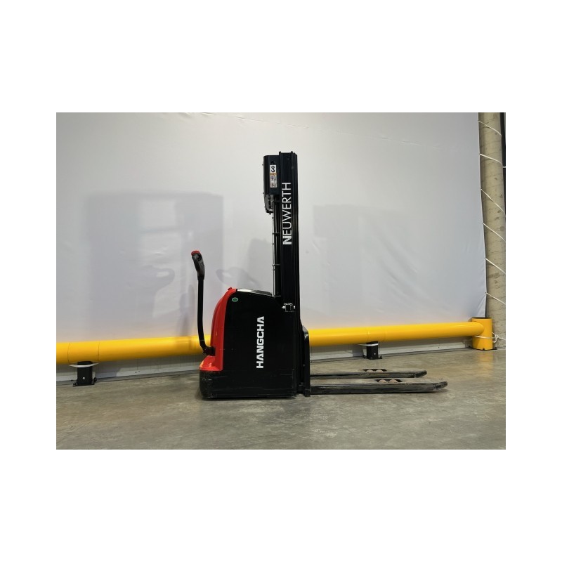 NEUWERTH Logistics SA - Hangcha - CDD20-AC2 - Gerbeur électrique NEUWERTH Logistics SA - Hangcha - CDD20-AC2 - Gerbeur électrique