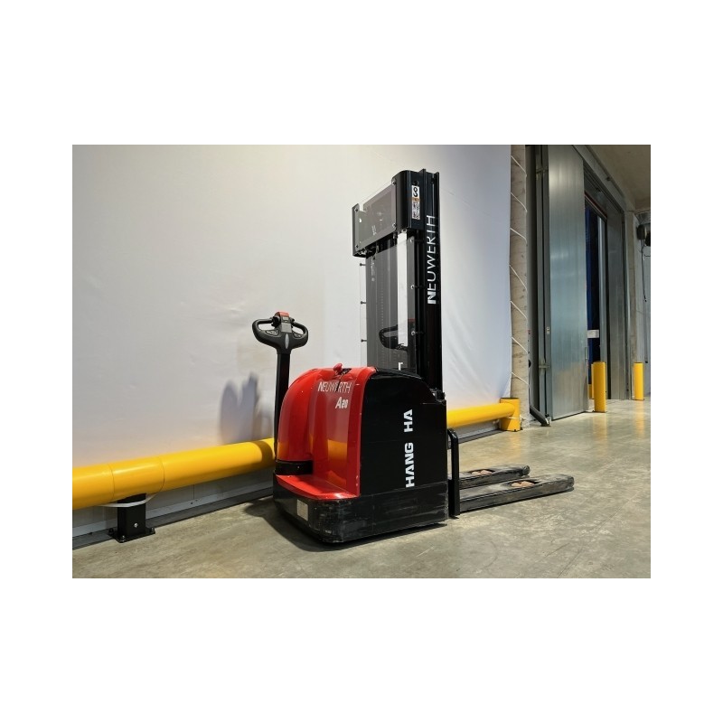 NEUWERTH Logistics SA - Hangcha - CDD20-AC2 - Gerbeur électrique NEUWERTH Logistics SA - Hangcha - CDD20-AC2 - Gerbeur électrique