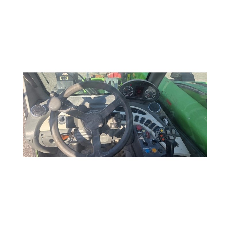 NEUWERTH Logistics SA - Merlo - P27.6-Top-75 - Chariot-élévateur télescopique NEUWERTH Logistics SA - Merlo - P27.6-Top-75 - Chariot-élévateur télescopique