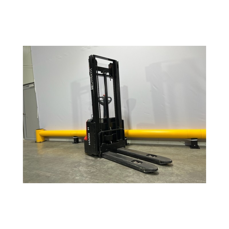 NEUWERTH Logistics SA - Hangcha - CDD12-AMC1-L - Gerbeur électrique NEUWERTH Logistics SA - Hangcha - CDD12-AMC1-L - Gerbeur électrique