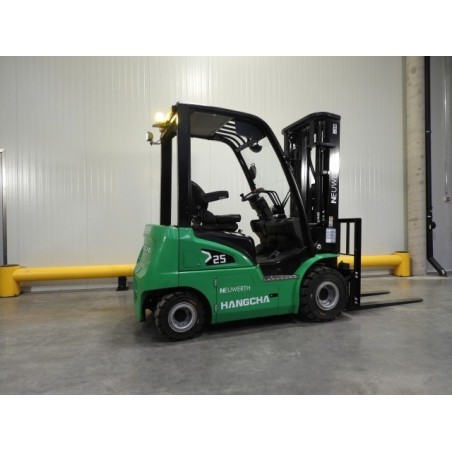 NEUWERTH Logistics SA - Hangcha - CPD25-XD4-SI21 - Chariot-élévateur électrique NEUWERTH Logistics SA - Hangcha - CPD25-XD4-SI21 - Chariot-élévateur électrique