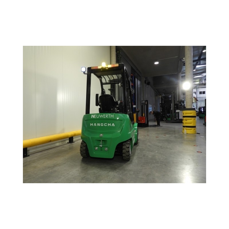 NEUWERTH Logistics SA - Hangcha - CPD25-XD4-SI21 - Chariot-élévateur électrique NEUWERTH Logistics SA - Hangcha - CPD25-XD4-SI21 - Chariot-élévateur électrique