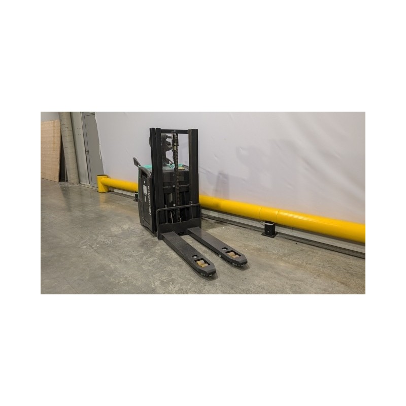 NEUWERTH Logistics SA - Mitsubishi - PBV20N3D - Gerbeur électrique NEUWERTH Logistics SA - Mitsubishi - PBV20N3D - Gerbeur électrique