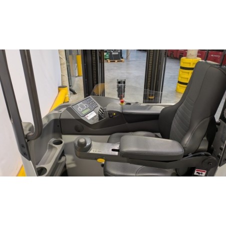 NEUWERTH Logistics SA - Atlet - UND 140 - Chariot à mât retractable