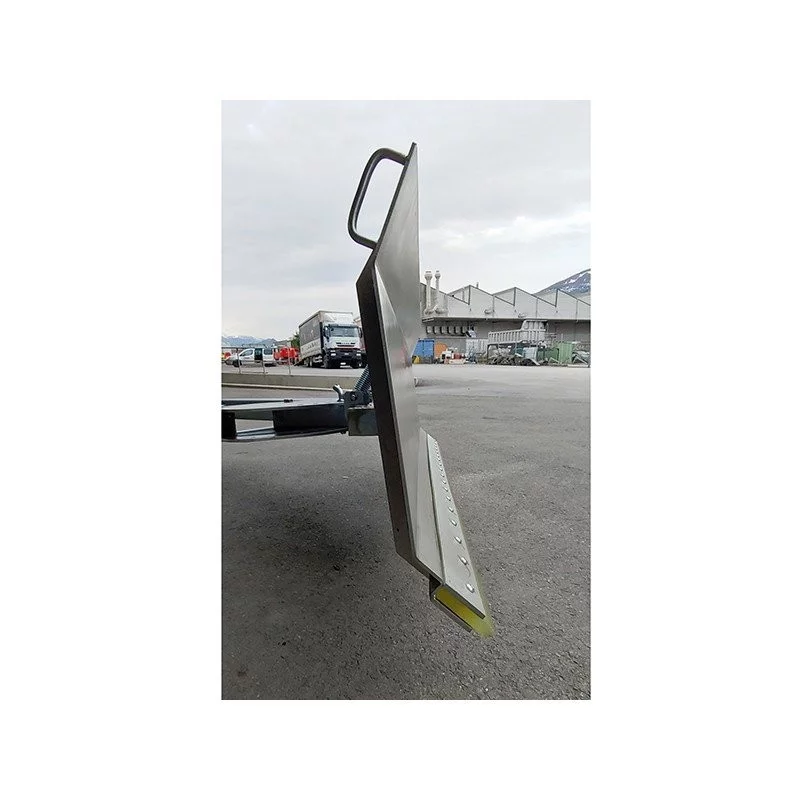 NEUWERTH Logistics SA - Neslift - Stapler-Schneeschild - Zubehör NEUWERTH Logistics SA - Neslift - Stapler-Schneeschild - Zubehör