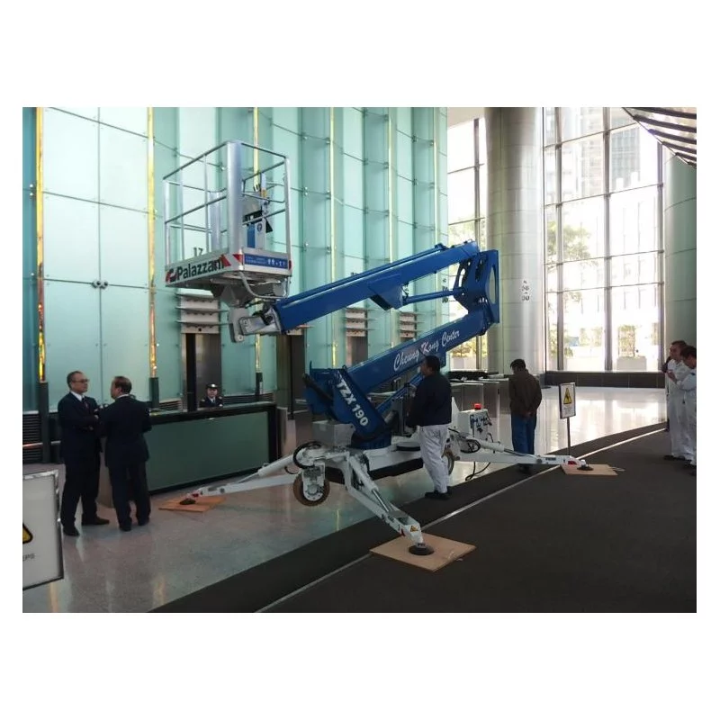 NEUWERTH Logistics SA - Palazzani - PALAZZANI TZX 190 C/R - Spinnenhebebühne NEUWERTH Logistics SA - Palazzani - PALAZZANI TZX 190 C/R - Spinnenhebebühne