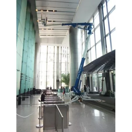 NEUWERTH Logistics SA - Palazzani - PALAZZANI TZX 190 C/R - Spinnenhebebühne NEUWERTH Logistics SA - Palazzani - PALAZZANI TZX 190 C/R - Spinnenhebebühne