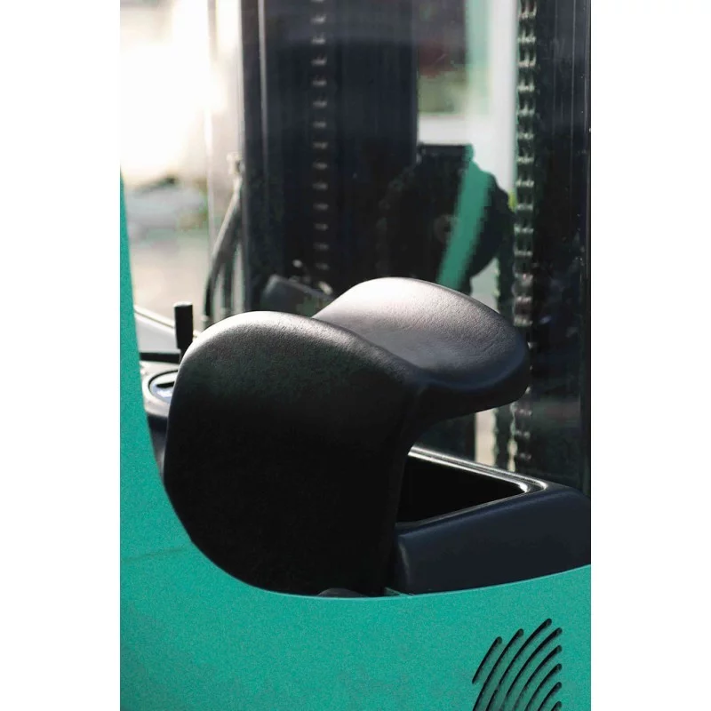NEUWERTH Logistics SA - Mitsubishi Forklift Trucks - SBR12-20N - Stoccatore NEUWERTH Logistics SA - Mitsubishi Forklift Trucks - SBR12-20N - Stoccatore