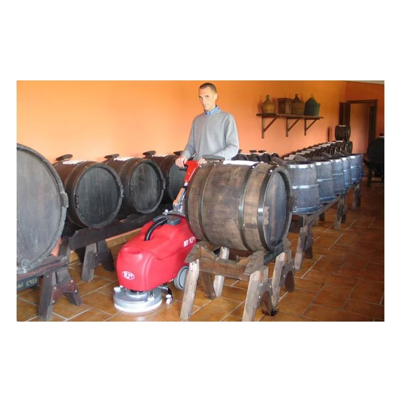 NEUWERTH Logistics SA - RCM - RCM Bis - Autolaveuse