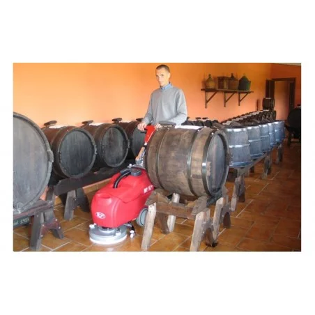 NEUWERTH Logistics SA - RCM - RCM Bis - Autolaveuse