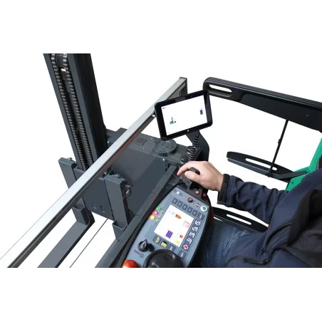NEUWERTH Logistics SA - Mitsubishi Forklift Trucks - ELViA VNT15XL - Carrello corsie strette