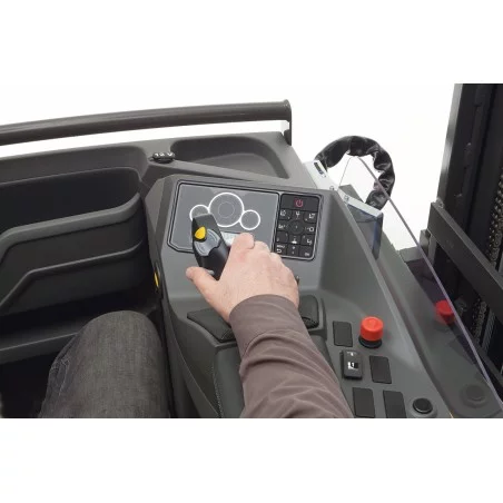 NEUWERTH Logistics SA - Mitsubishi Forklift Trucks - RB20N3HX Teleskop - Schubmaststapler