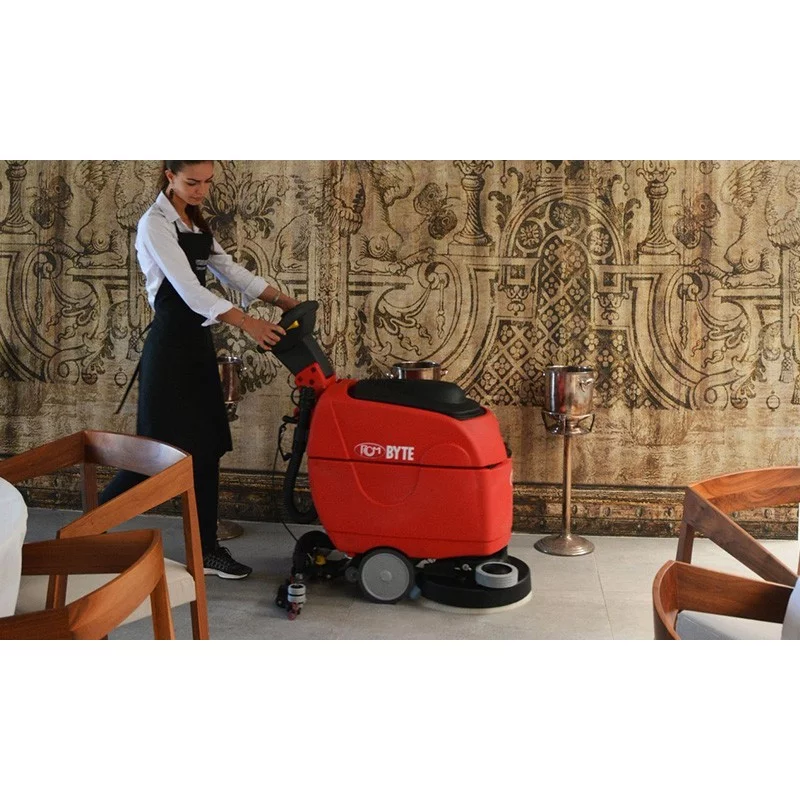 NEUWERTH Logistics SA - RCM - RCM Byte I - Kehrsaugmaschine NEUWERTH Logistics SA - RCM - RCM Byte I - Kehrsaugmaschine