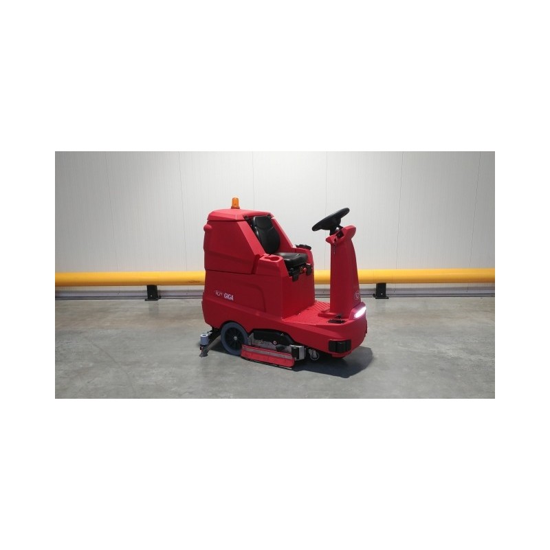 NEUWERTH Logistics SA - Rcm - GIGA 702R - Autolaveuse NEUWERTH Logistics SA - Rcm - GIGA 702R - Autolaveuse