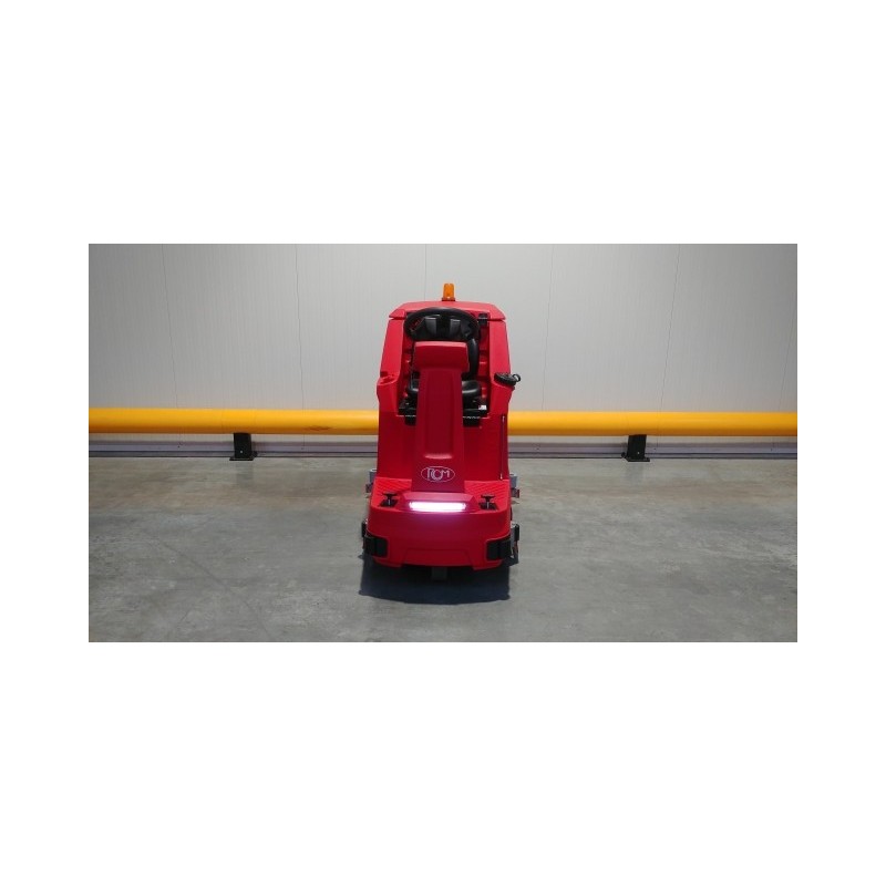 NEUWERTH Logistics SA - Rcm - GIGA 702R - Autolaveuse NEUWERTH Logistics SA - Rcm - GIGA 702R - Autolaveuse