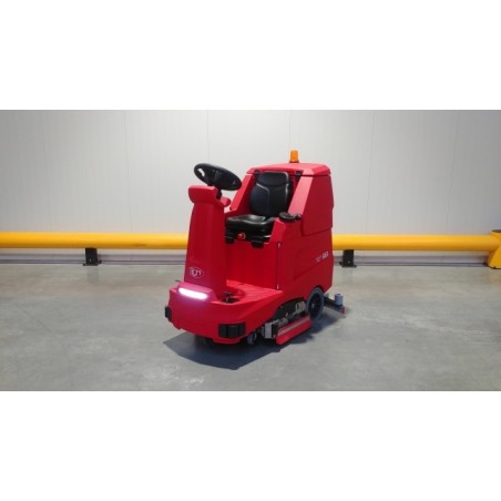 NEUWERTH Logistics SA - Rcm - GIGA 702R - Autolaveuse NEUWERTH Logistics SA - Rcm - GIGA 702R - Autolaveuse