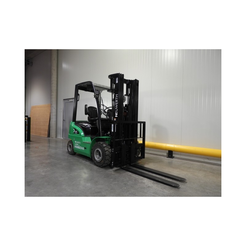 NEUWERTH Logistics SA - Hangcha - CPD25-XD4-SI21 - Chariot-élévateur électrique